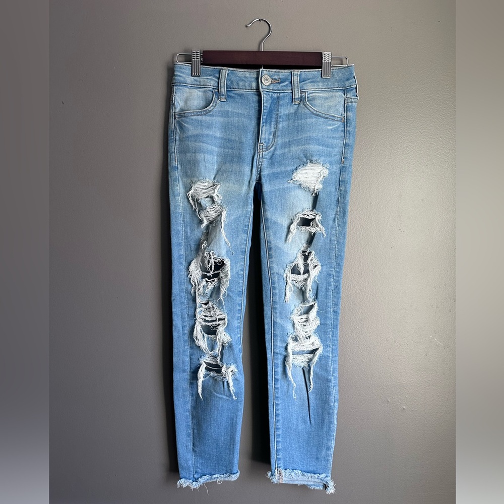 American Eagle Women’s Low Rise Jeans Size 0 Distressed Stretch Denim